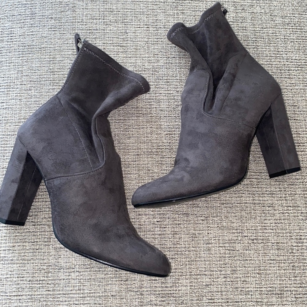 Steve Madden Gray Faux Suede Block Heel Sock Booties